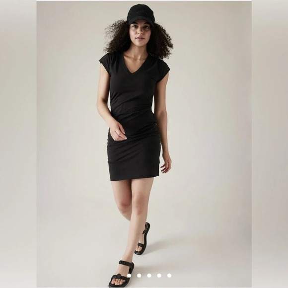 Athleta EFFORTLESS TEE DRESS Black - Picture 1 of 7